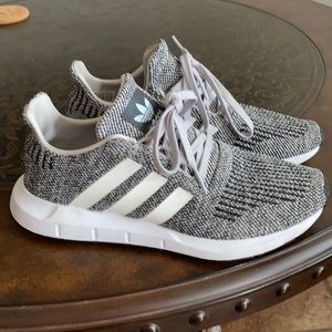 Women’s/Men’s Addidas Shoes